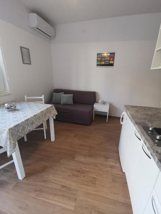 Apartmani Kronjac Milna  Exterior photo